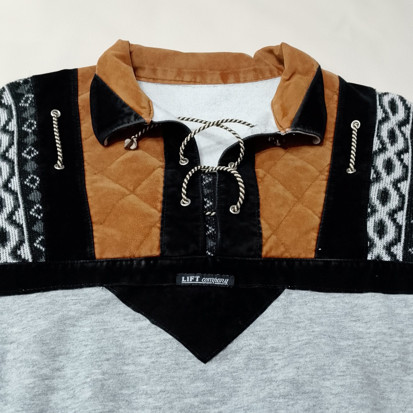 Maglione Lift Company spalle scamosciate